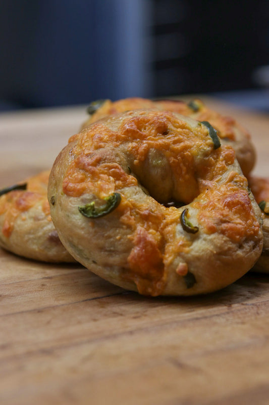 6pkg Jalapeño cheddar bagels - Available Tuesday - Saturday