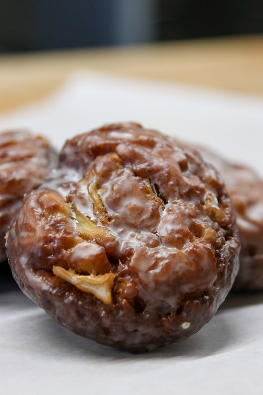 1/2 dozen apple fritters