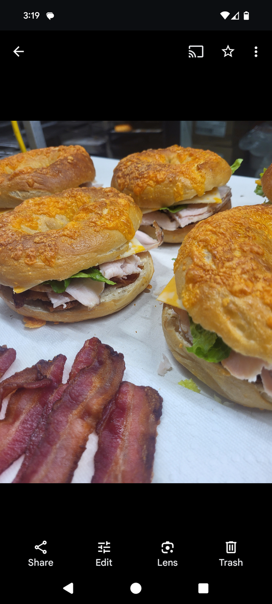 Sandwich turkey bacon cheese bagel