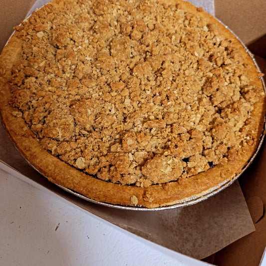Vegan apple crumble pie