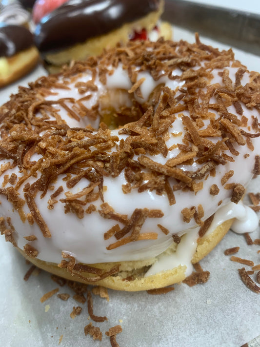 1/2 dozen - Coconut cream pie donut