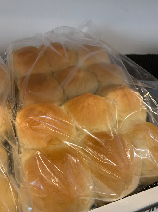 Dinner roll - 12 per package